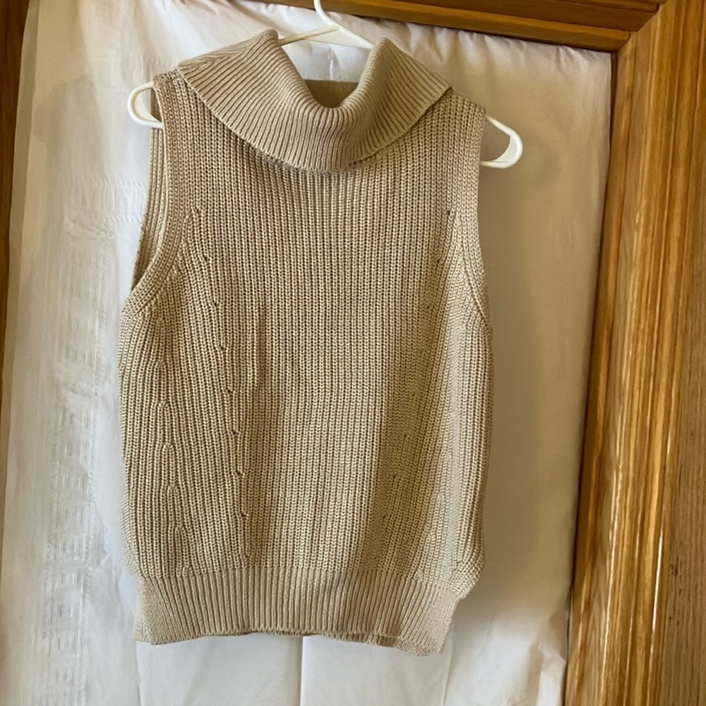 Andrea Jovine Women’s Sz L Sleeveless Cowl neck Carmel Color Knit Pullover EUC